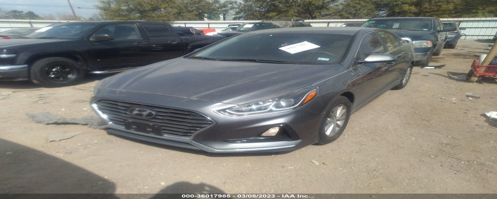 5NPE24AF7JH685709 2018 HYUNDAI SONATA photo no. 2