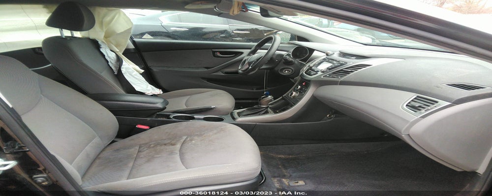 KMHDH4AE7FU301079 2015 HYUNDAI ELANTRA photo no. 5
