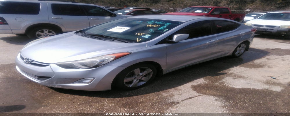 5NPDH4AE9DH392139 2013 HYUNDAI ELANTRA photo no. 2
