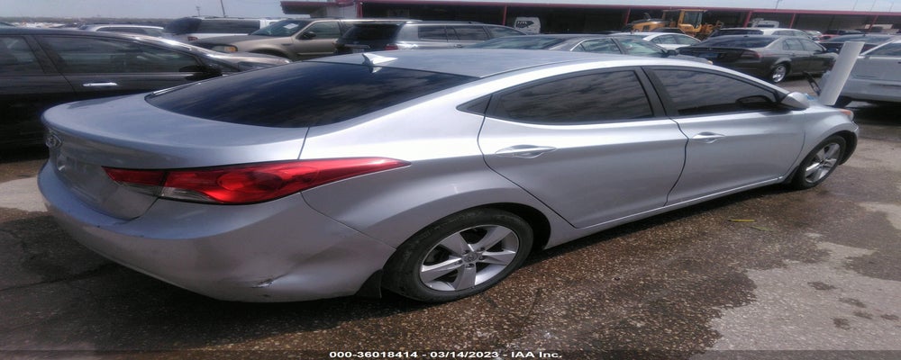 5NPDH4AE9DH392139 2013 HYUNDAI ELANTRA photo no. 4