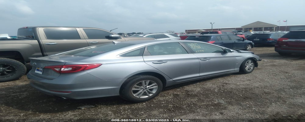 5NPE24AF1HH498413 2017 HYUNDAI SONATA photo no. 4