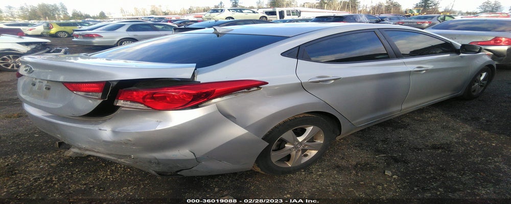 KMHDH4AE9CU196704 2012 HYUNDAI ELANTRA photo no. 4