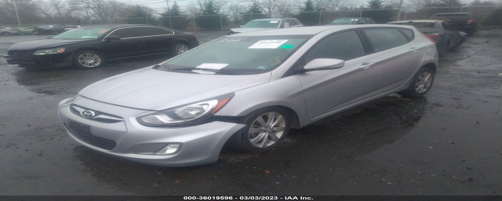 KMHCU5AE4DU129832 2013 HYUNDAI ACCENT photo no. 2