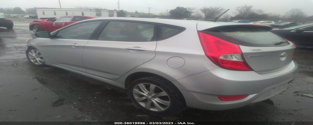 KMHCU5AE4DU129832 2013 HYUNDAI ACCENT photo no. 3