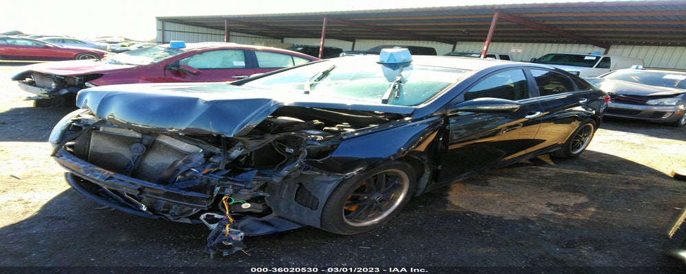 5NPEC4AC8BH000752 2011 HYUNDAI SONATA photo no. 2
