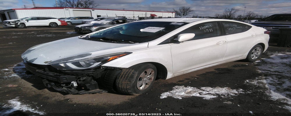 5NPDH4AE9GH708465 2016 HYUNDAI ELANTRA photo no. 2