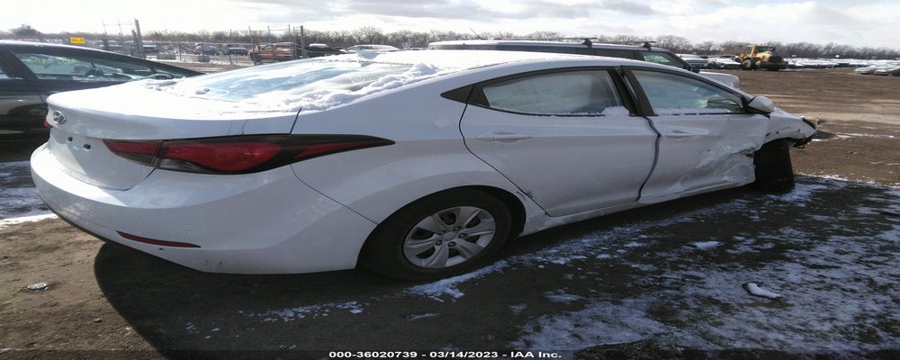 5NPDH4AE9GH708465 2016 HYUNDAI ELANTRA photo no. 4