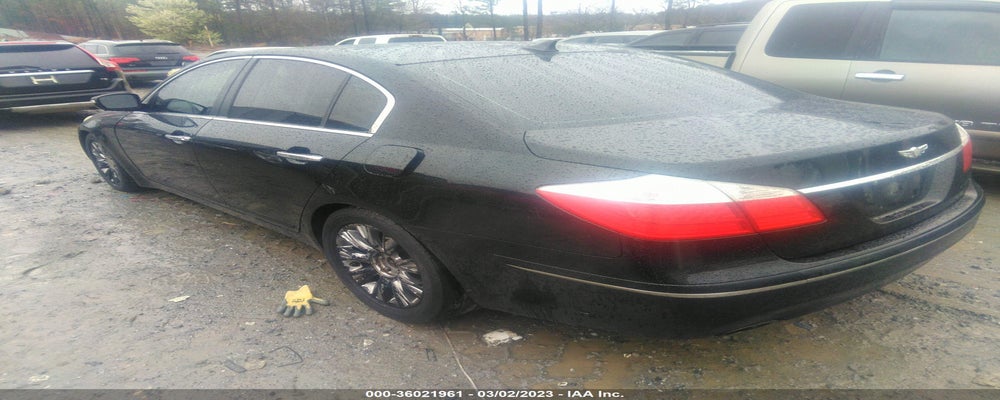 KMHGC4DE6BU114692 2011 HYUNDAI GENESIS photo no. 3