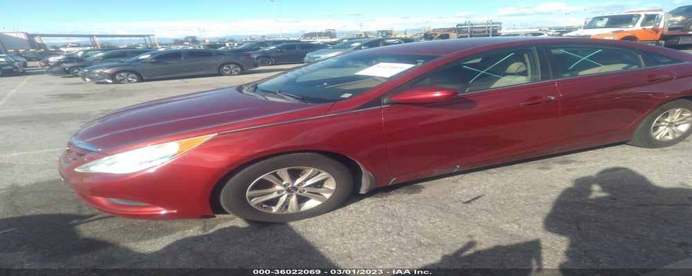 5NPEB4AC4DH688853 2013 HYUNDAI SONATA photo no. 2