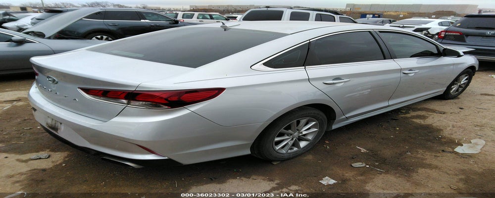 5NPE24AF2JH603725 2018 HYUNDAI SONATA photo no. 4