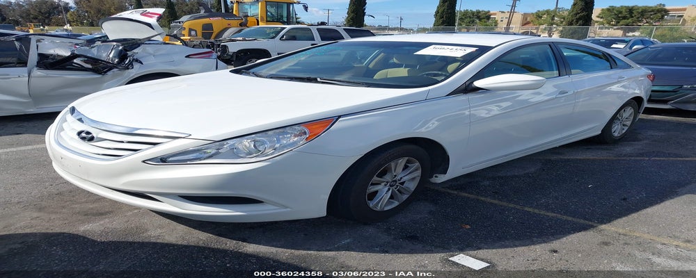 5NPEB4AC2BH201453 2011 HYUNDAI SONATA photo no. 2