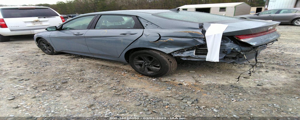 KMHLM4AGXPU437183 2023 HYUNDAI ELANTRA photo no. 3