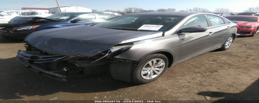 5NPEB4AC6BH265821 2011 HYUNDAI SONATA photo no. 2