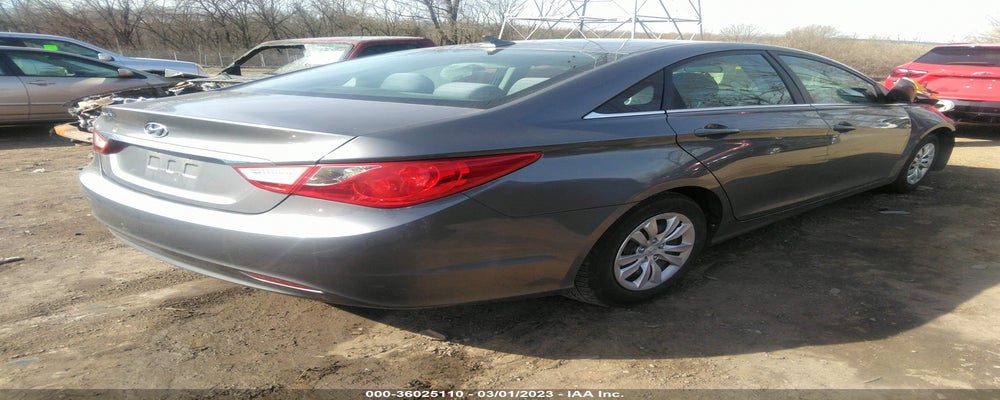 5NPEB4AC6BH265821 2011 HYUNDAI SONATA photo no. 4