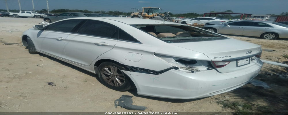 5NPEB4AC3DH684065 2013 HYUNDAI SONATA photo no. 3