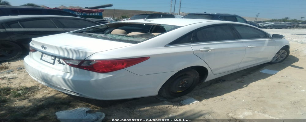 5NPEB4AC3DH684065 2013 HYUNDAI SONATA photo no. 4