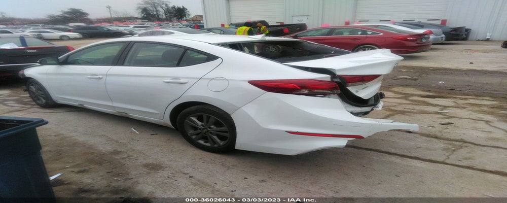 5NPD84LF0JH254832 2018 HYUNDAI ELANTRA photo no. 3