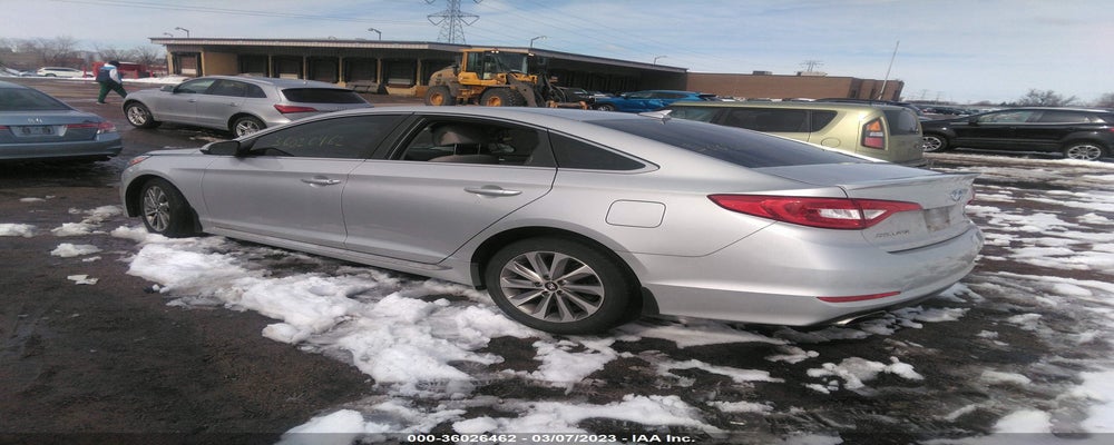 5NPE34AF3FH037076 2015 HYUNDAI SONATA photo no. 3