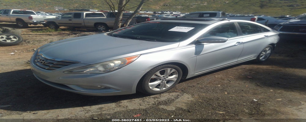 5NPEC4AC3BH300652 2011 HYUNDAI SONATA photo no. 2