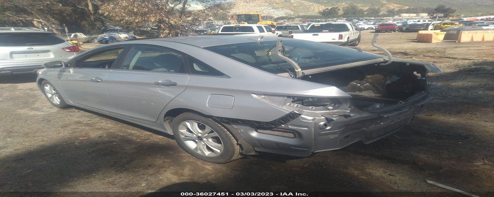 5NPEC4AC3BH300652 2011 HYUNDAI SONATA photo no. 3