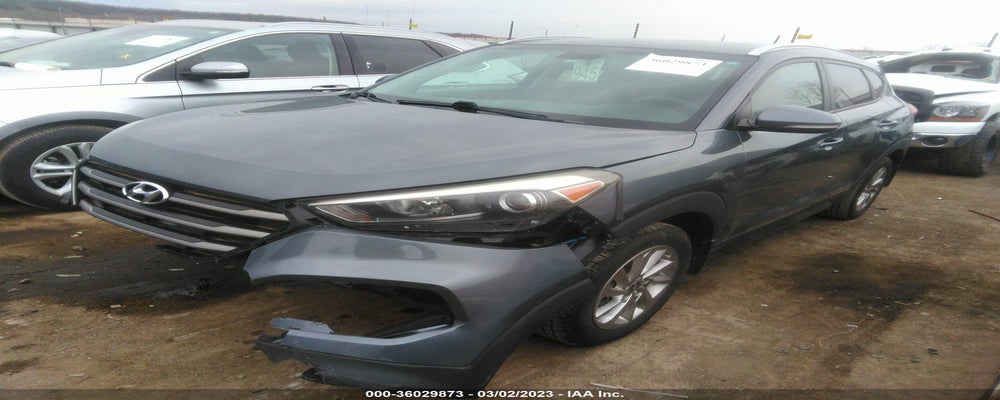 KM8J33A22GU095348 2016 HYUNDAI TUCSON photo no. 2