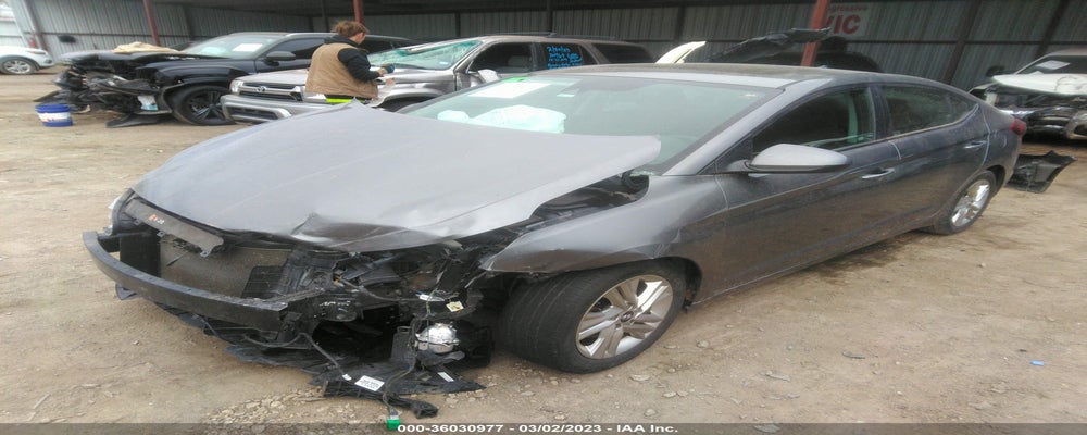 5NPD84LFXKH484461 2019 HYUNDAI ELANTRA photo no. 2