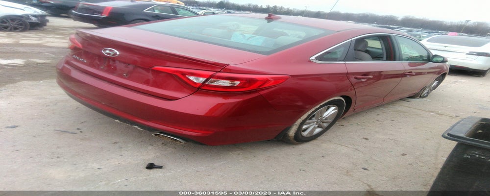5NPE24AF8FH095431 2015 HYUNDAI SONATA photo no. 4