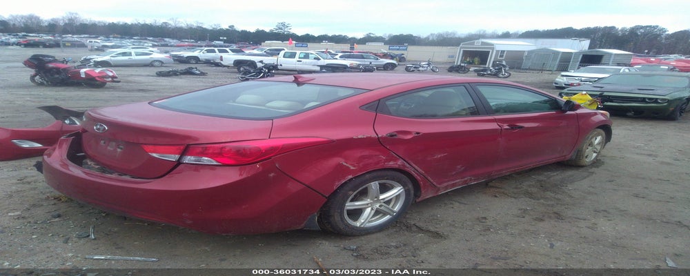 KMHDH4AEXDU558587 2013 HYUNDAI ELANTRA photo no. 4