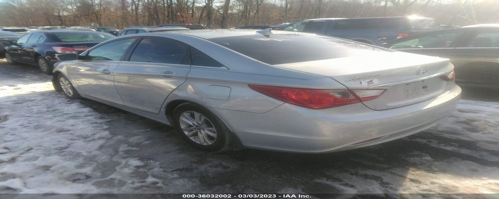 5NPEB4ACXBH251131 2011 HYUNDAI SONATA photo no. 3