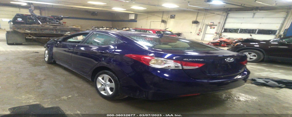 5NPDH4AE0DH444239 2013 HYUNDAI ELANTRA photo no. 3