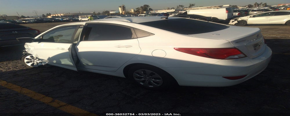 KMHCT4AE2HU243413 2017 HYUNDAI ACCENT photo no. 3