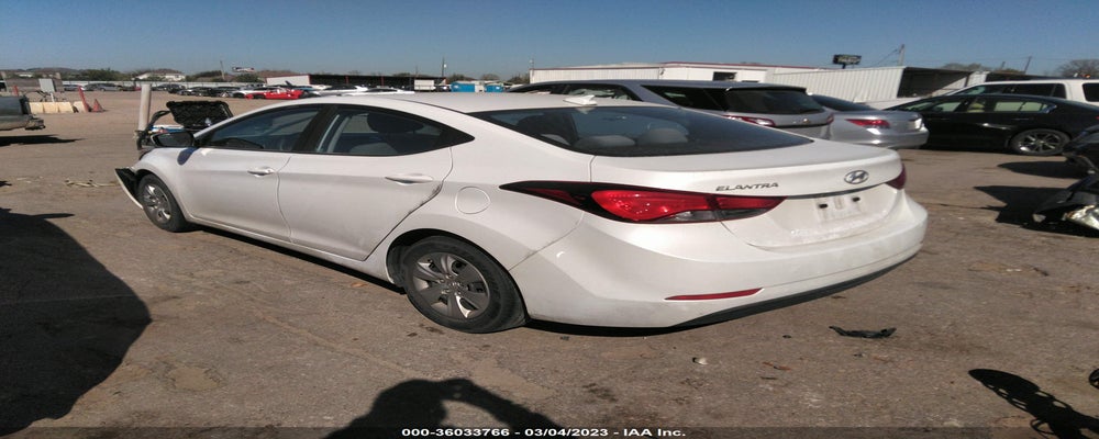5NPDH4AE9GH746536 2016 HYUNDAI ELANTRA photo no. 3