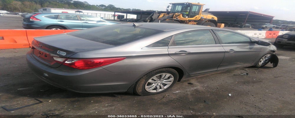 5NPEB4AC5BH242465 2011 HYUNDAI SONATA photo no. 4