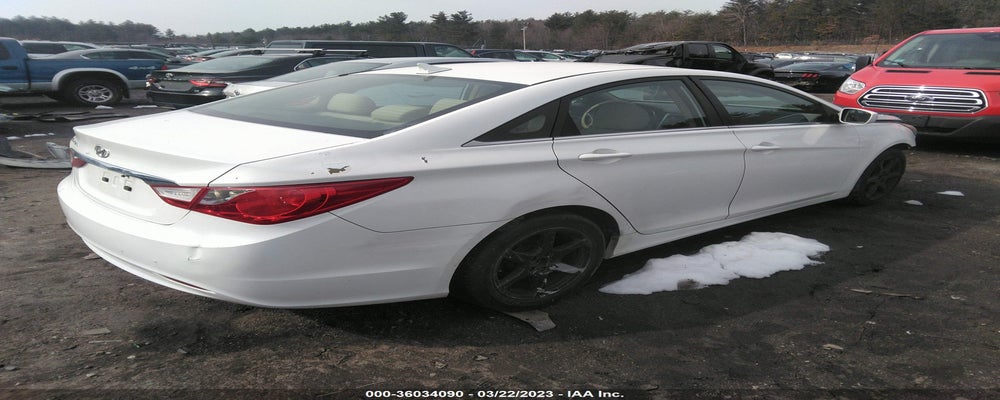 5NPEB4AC9BH069209 2011 HYUNDAI SONATA photo no. 4