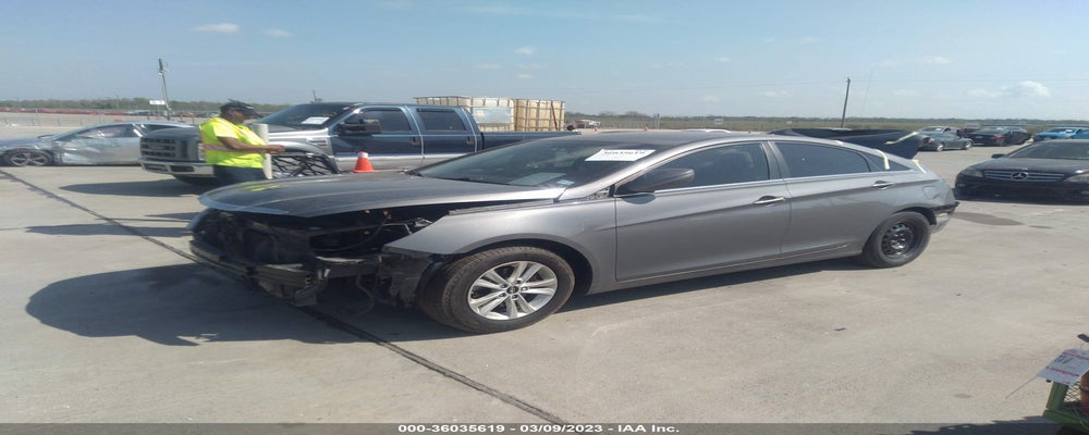5NPEB4ACXDH804203 2013 HYUNDAI SONATA photo no. 2