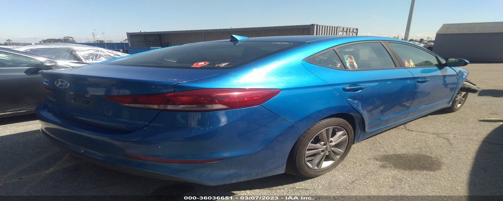 KMHD84LF2HU263009 2017 HYUNDAI ELANTRA photo no. 4