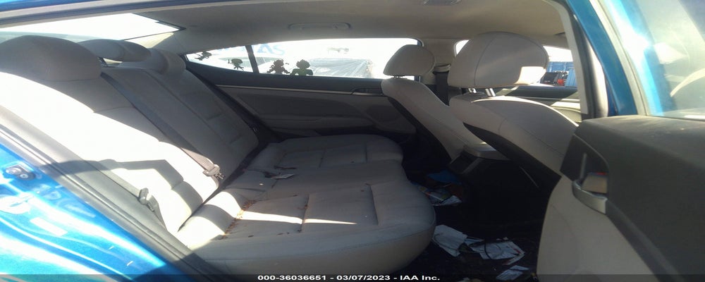 KMHD84LF2HU263009 2017 HYUNDAI ELANTRA photo no. 8