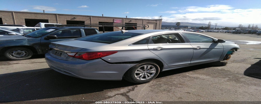 5NPEB4AC0BH073634 2011 HYUNDAI SONATA photo no. 4
