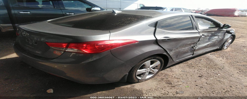 5NPDH4AE6DH185305 2013 HYUNDAI ELANTRA photo no. 4