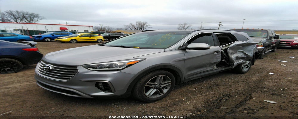 KM8SRDHF2JU269816 2018 HYUNDAI SANTA FE photo no. 2