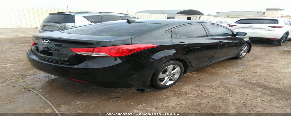 5NPDH4AE8DH401297 2013 HYUNDAI ELANTRA photo no. 4