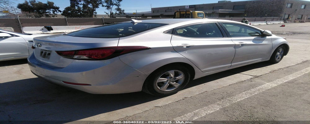 5NPDH4AE9FH565984 2015 HYUNDAI ELANTRA photo no. 4