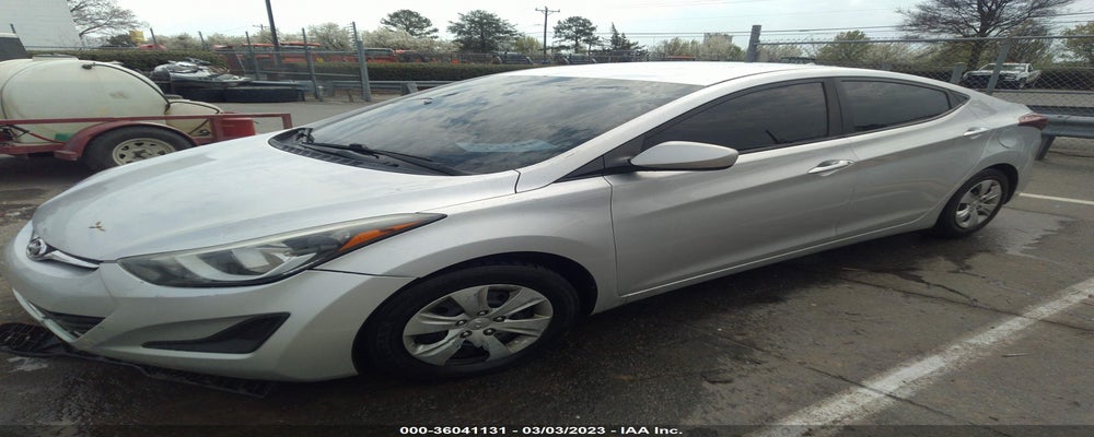 5NPDH4AE1GH743582 2016 HYUNDAI ELANTRA photo no. 2