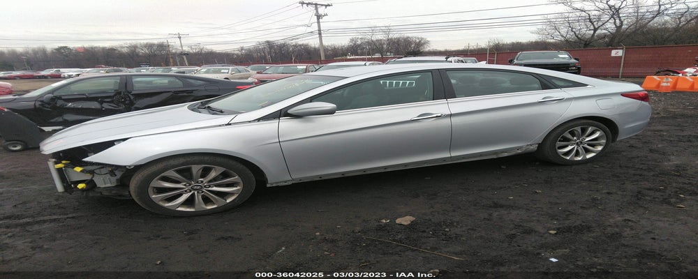 5NPEC4AC3BH041497 2011 HYUNDAI SONATA photo no. 2