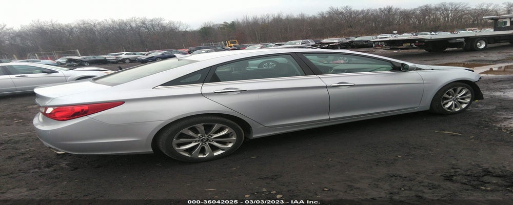 5NPEC4AC3BH041497 2011 HYUNDAI SONATA photo no. 4