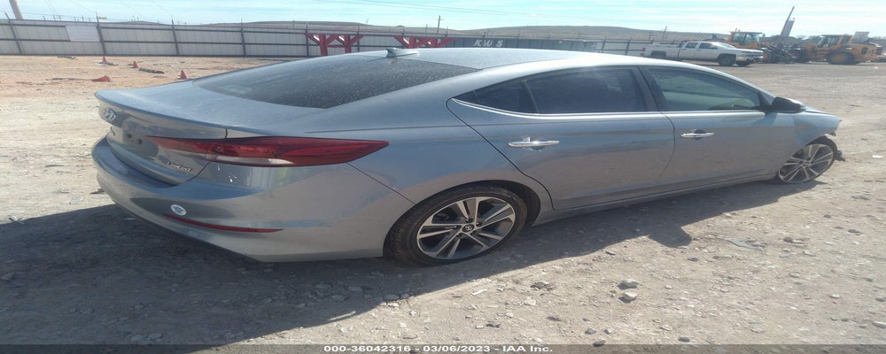 5NPD84LF8HH004605 2017 HYUNDAI ELANTRA photo no. 4