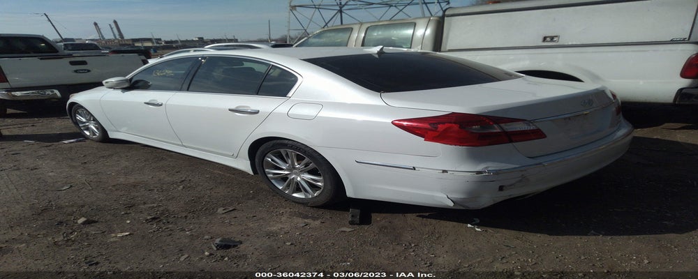 KMHGC4DD7DU247746 2013 HYUNDAI GENESIS photo no. 3