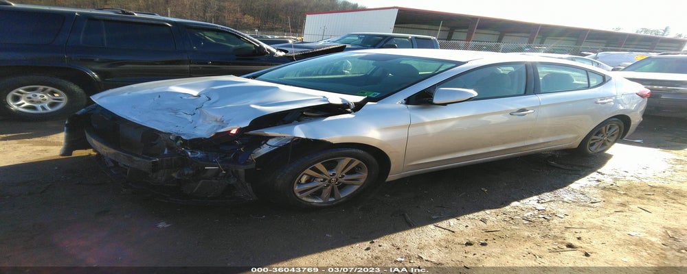 5NPD84LF1JH383632 2018 HYUNDAI ELANTRA photo no. 2