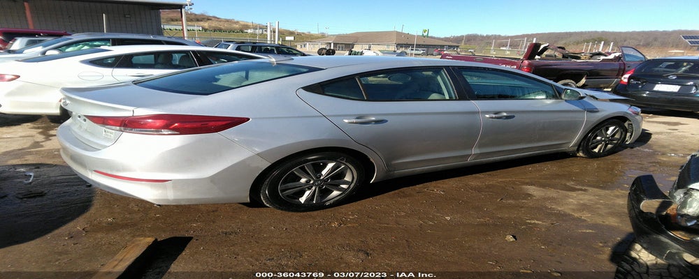 5NPD84LF1JH383632 2018 HYUNDAI ELANTRA photo no. 4