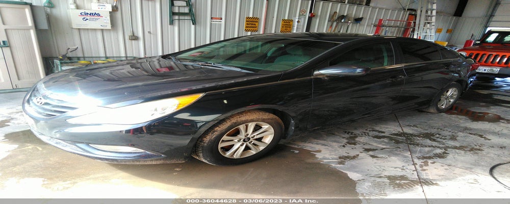 5NPEB4AC3DH708350 2013 HYUNDAI SONATA photo no. 2
